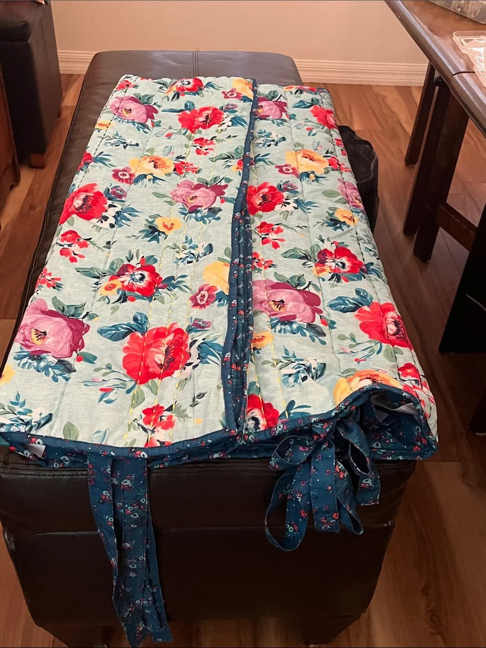 The Pioneer Woman Floral King pillow cases (2) Cases only NO quilt